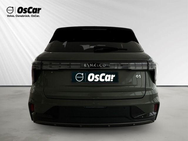 Lynk&amp;Co 01