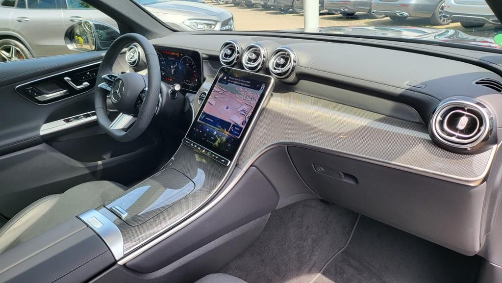 Mercedes-Benz GLC 300 2025