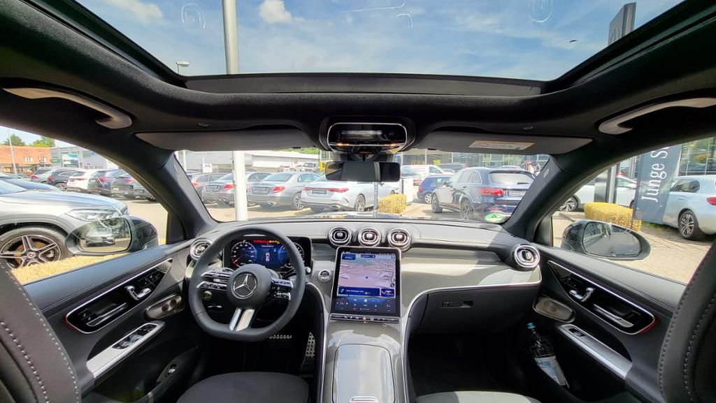 Mercedes-Benz GLC 300 2025