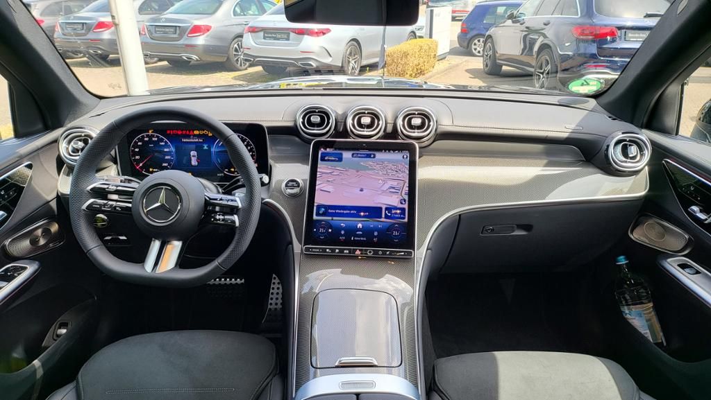 Mercedes-Benz GLC 300 2025