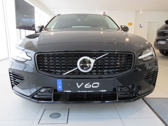 Volvo V60 2025