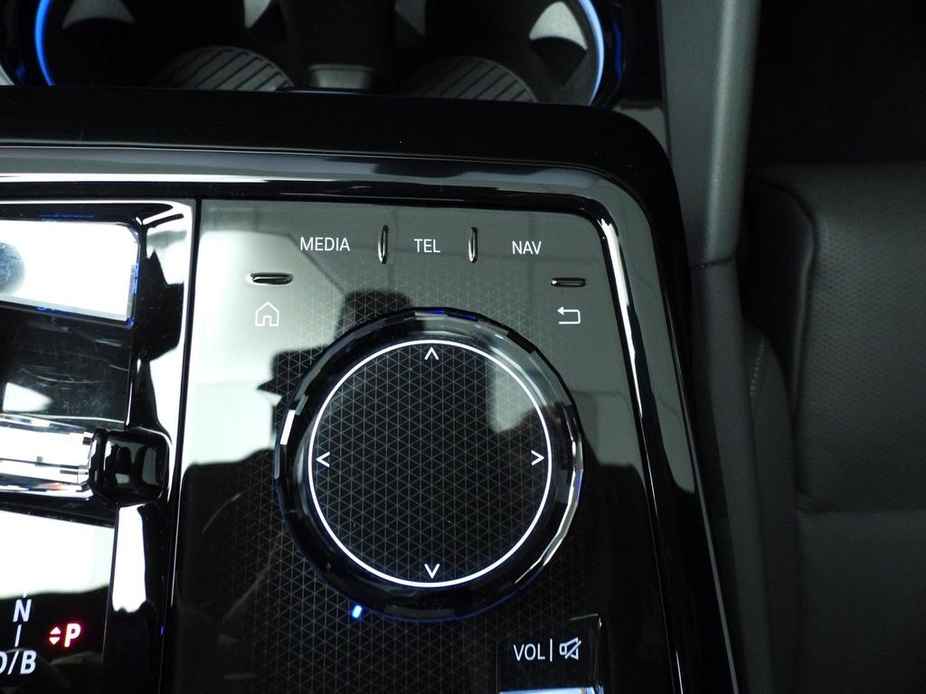 BMW i5 2024