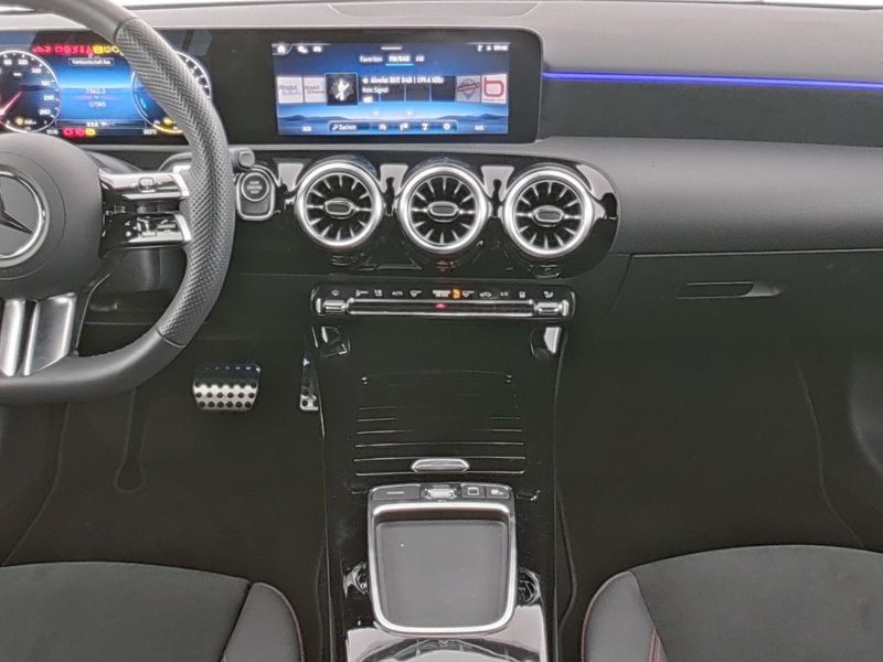 Mercedes-Benz A 250 2024