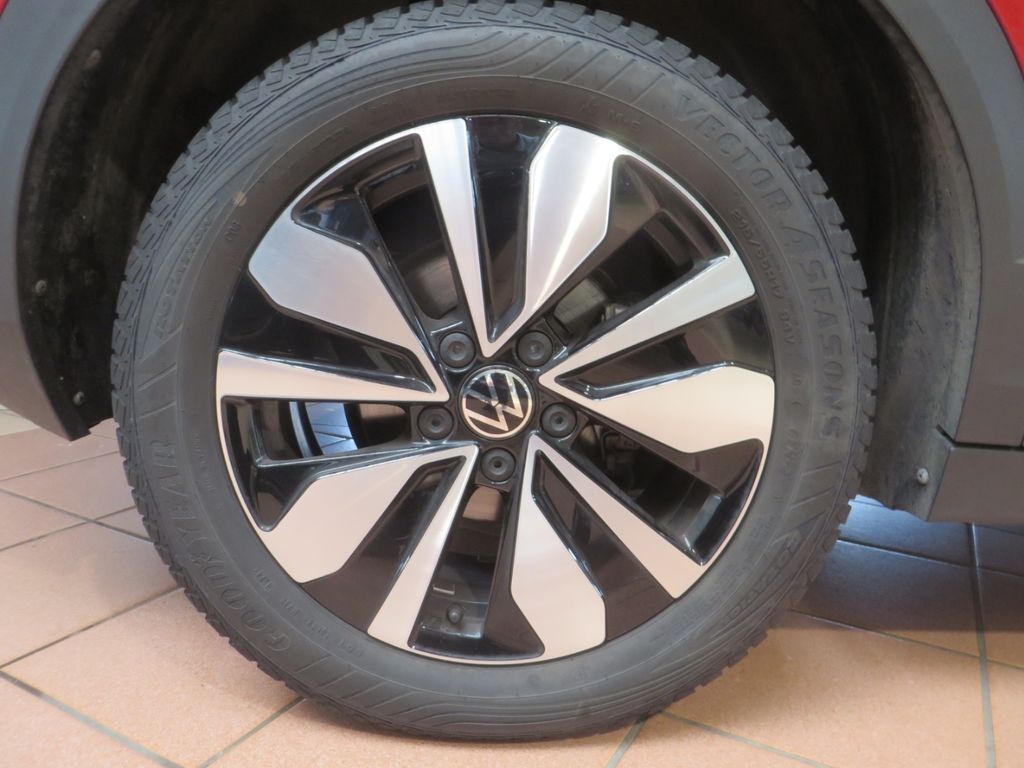 Volkswagen T-Roc 2024