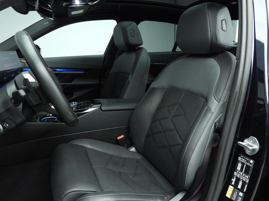 BMW i5 2024