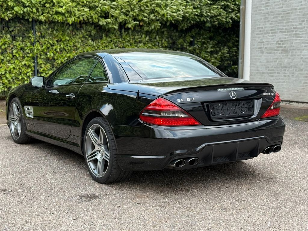 Mercedes-Benz SL 63 AMG 2011