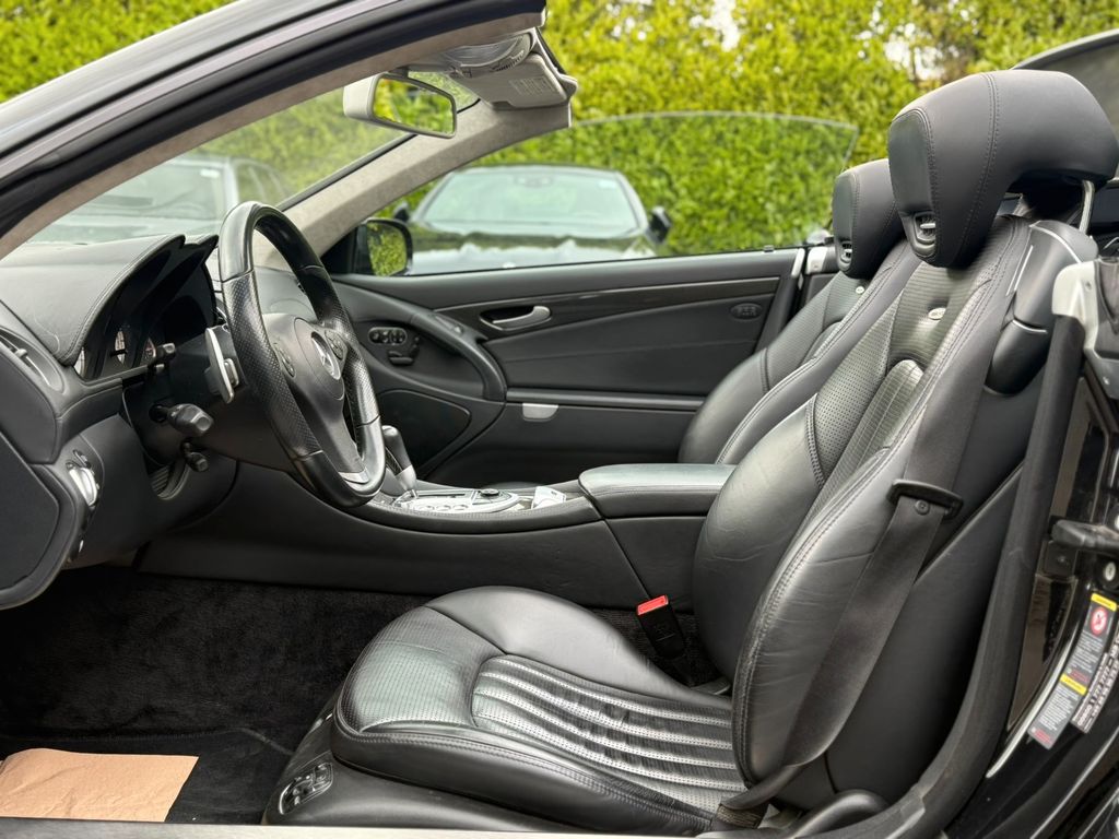 Mercedes-Benz SL 63 AMG 2011