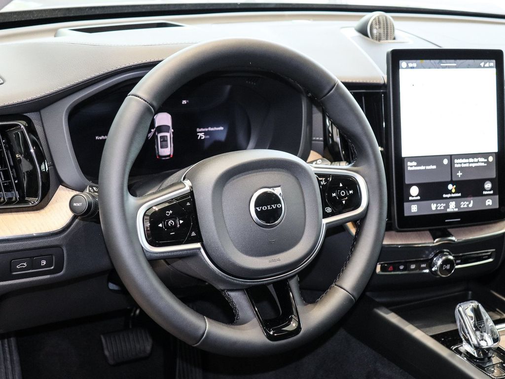 Volvo XC60 2025