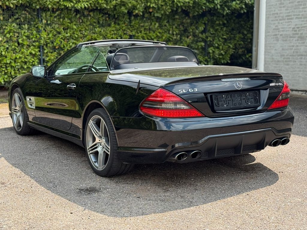 Mercedes-Benz SL 63 AMG 2011