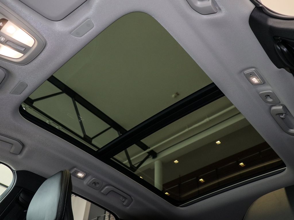 Volvo XC60 2025