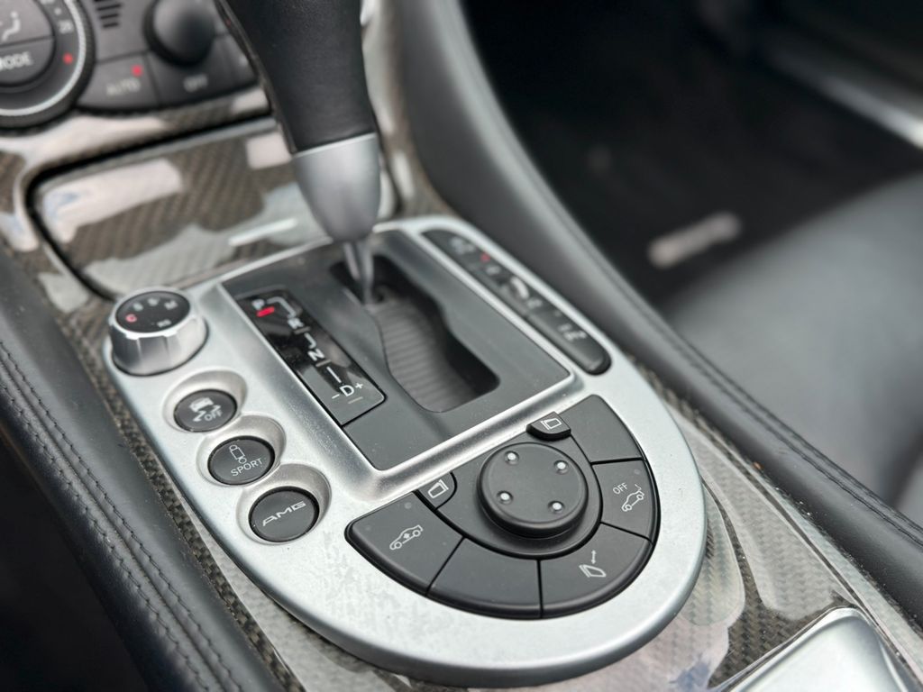 Mercedes-Benz SL 63 AMG 2011