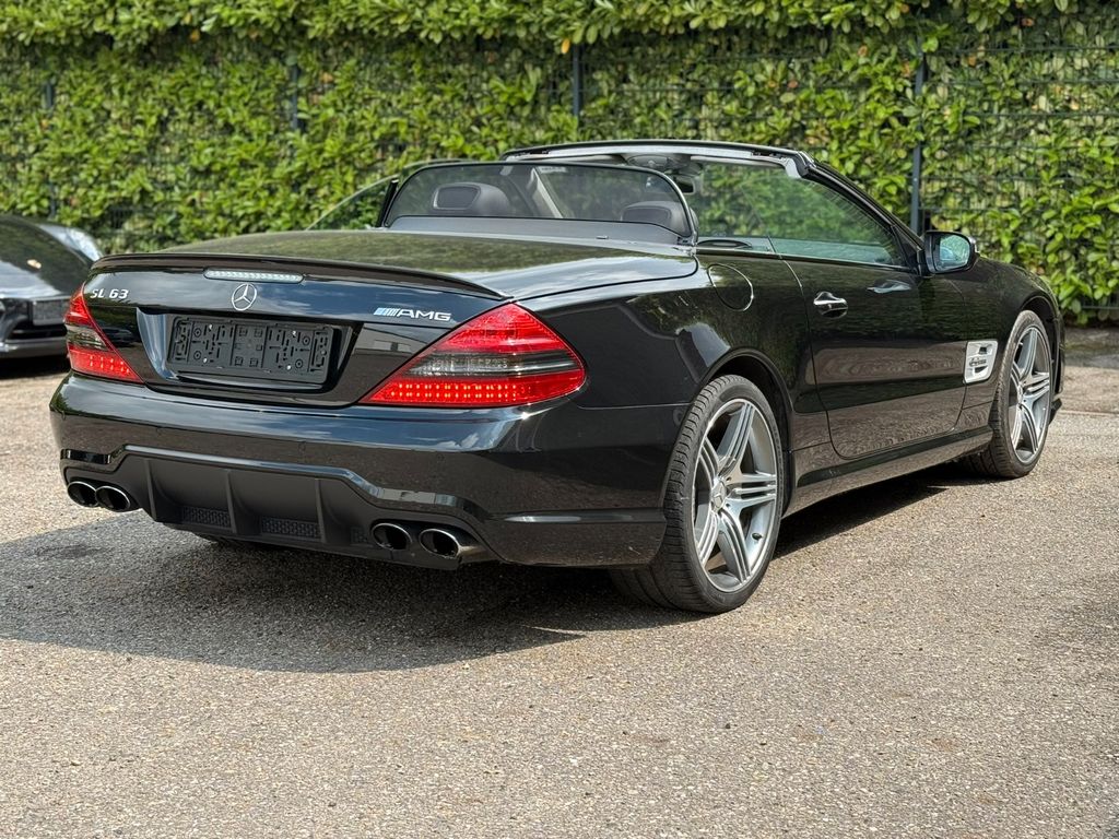 Mercedes-Benz SL 63 AMG 2011