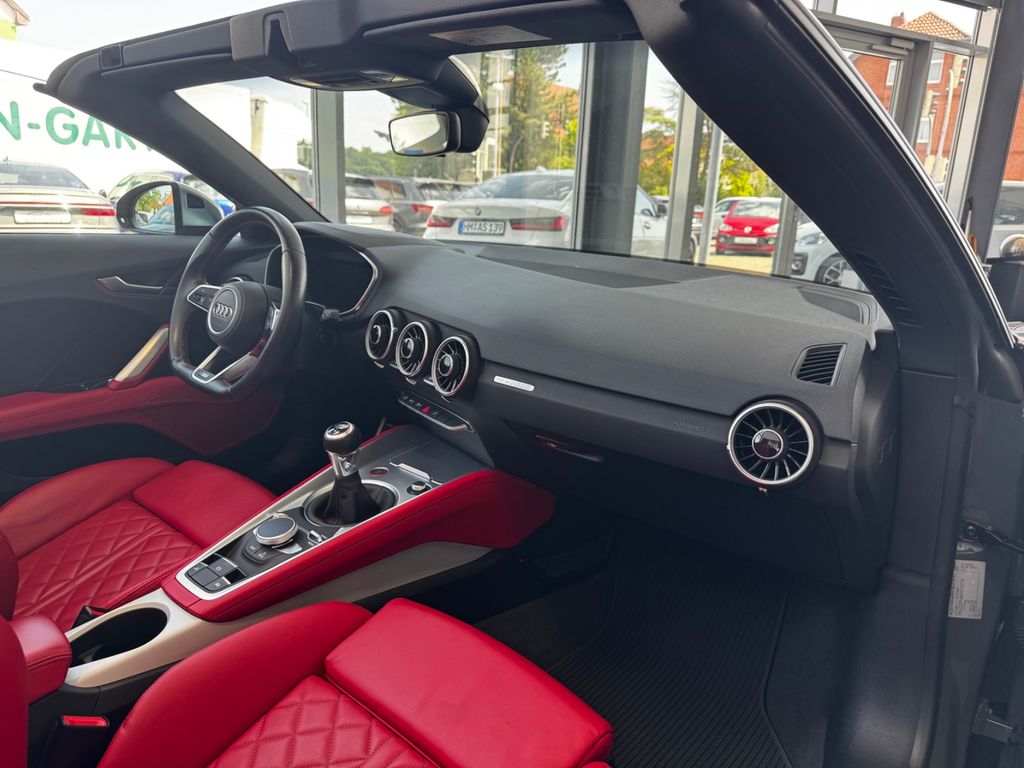 Audi TT 2015