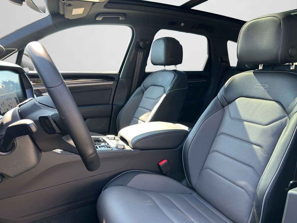 Volkswagen Touareg 2025