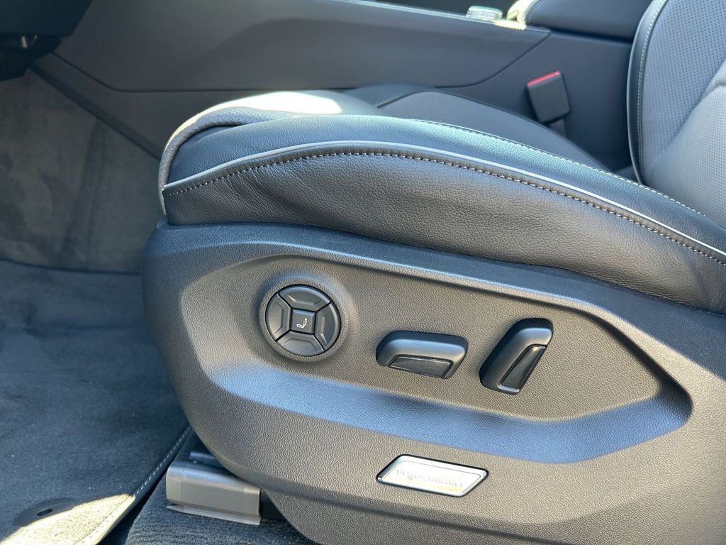Volkswagen Touareg 2025