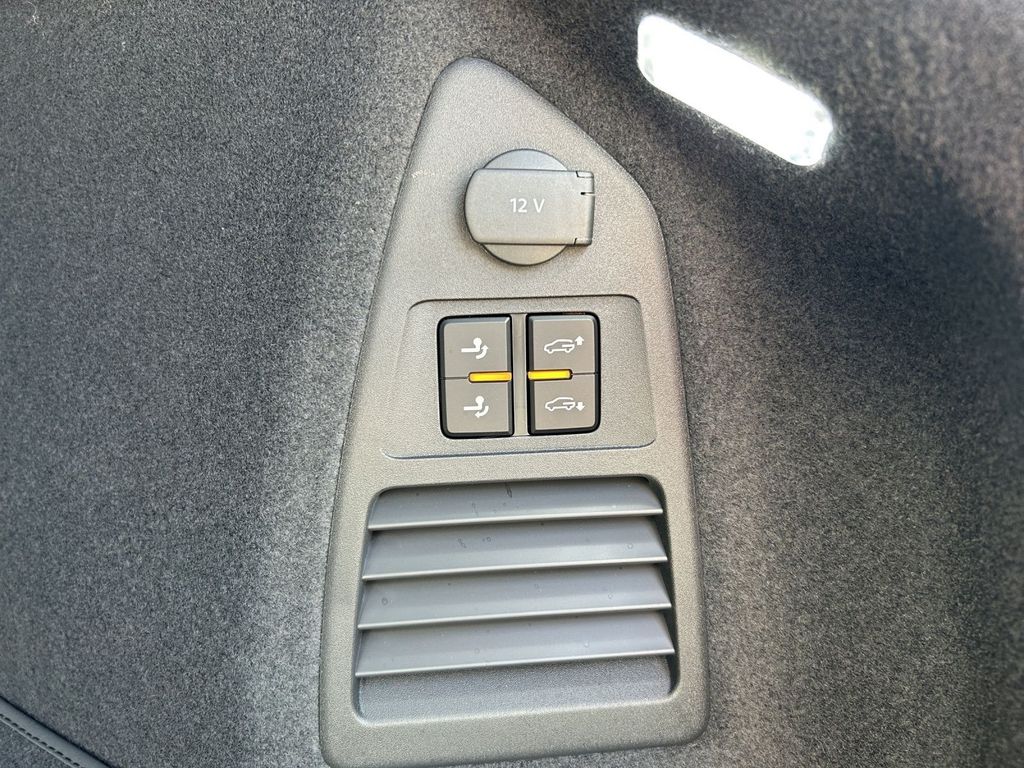 Volkswagen Touareg 2025