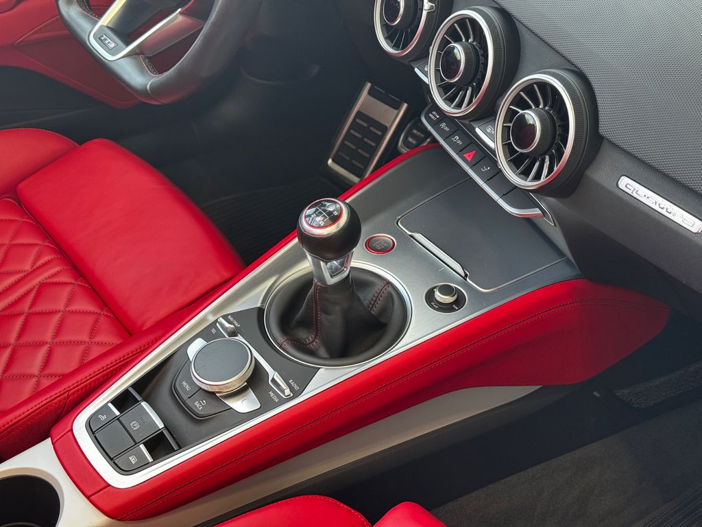 Audi TT 2015