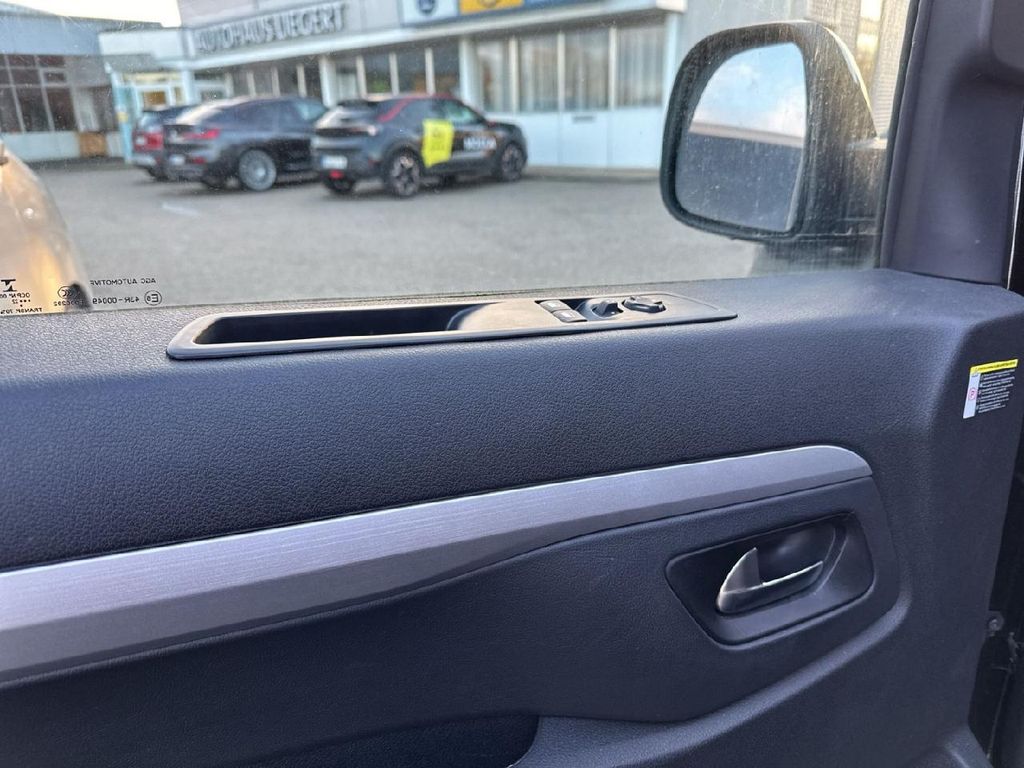 Opel Zafira Life 2022