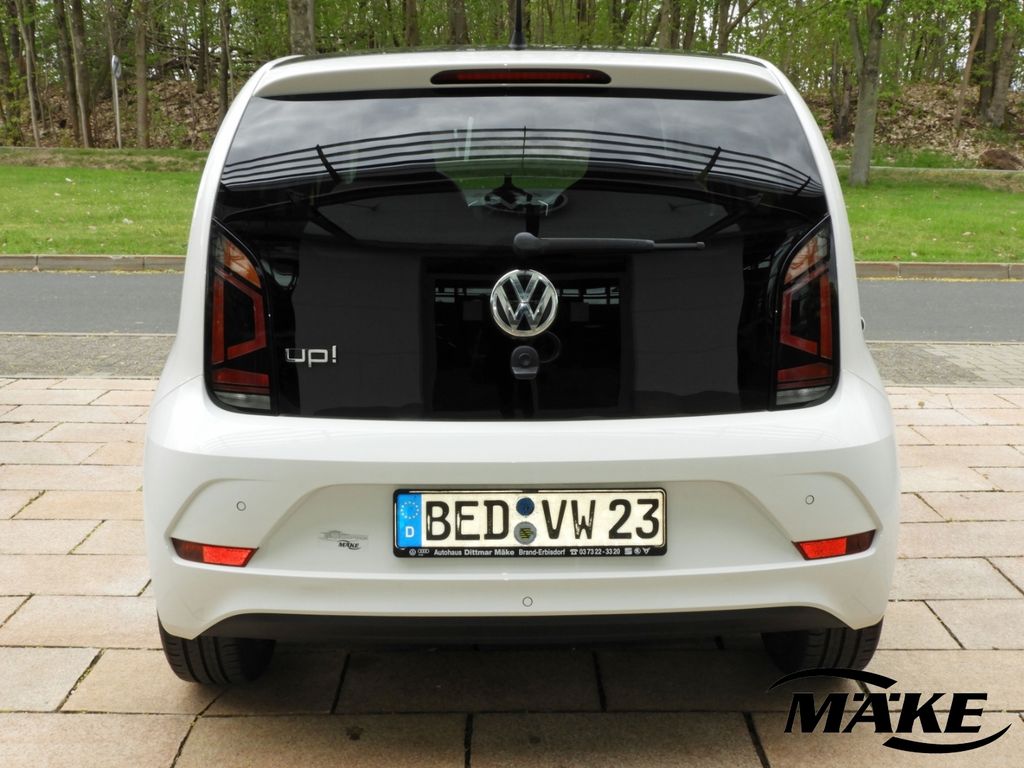 Volkswagen up! 2018