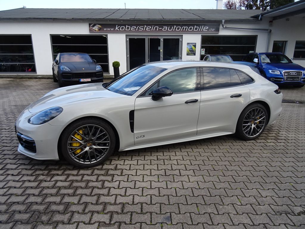 Porsche Panamera 2019