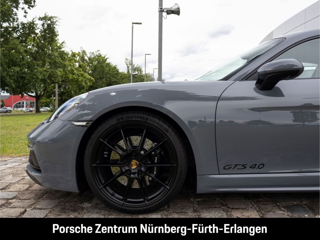 Porsche Cayman 2024