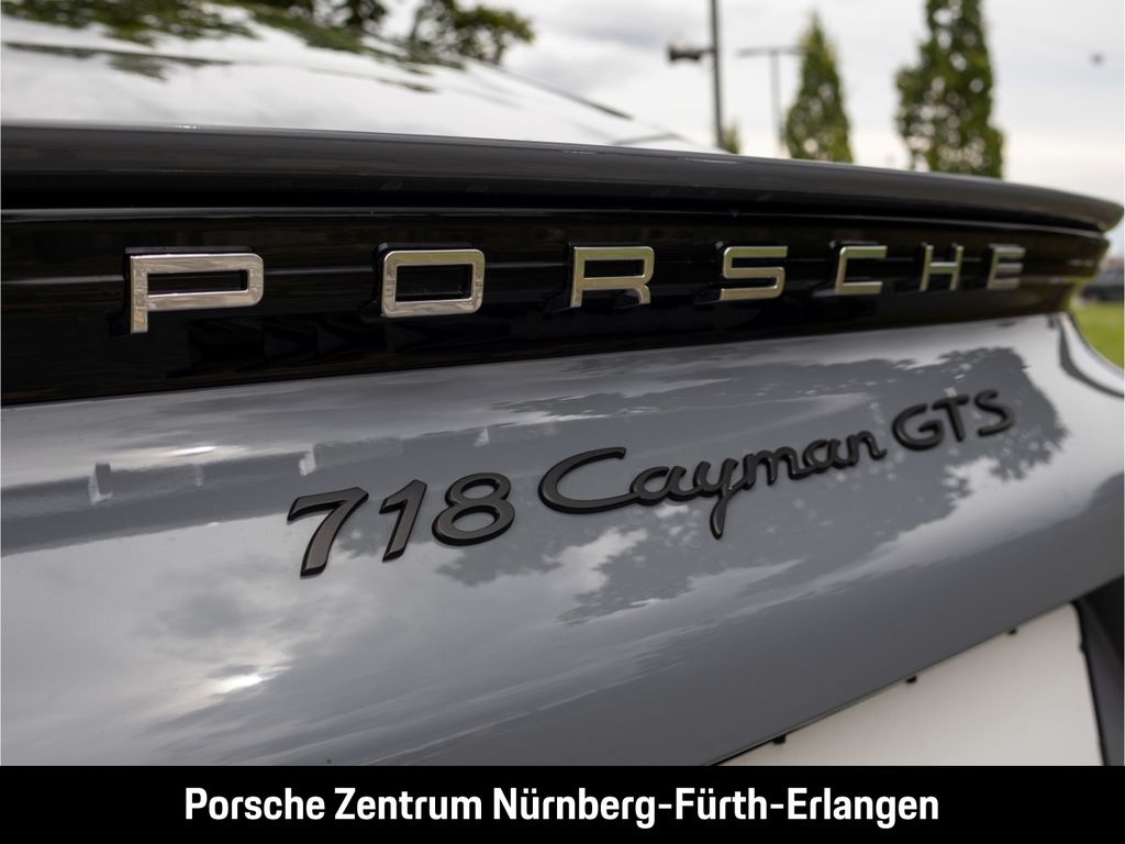 Porsche Cayman 2024