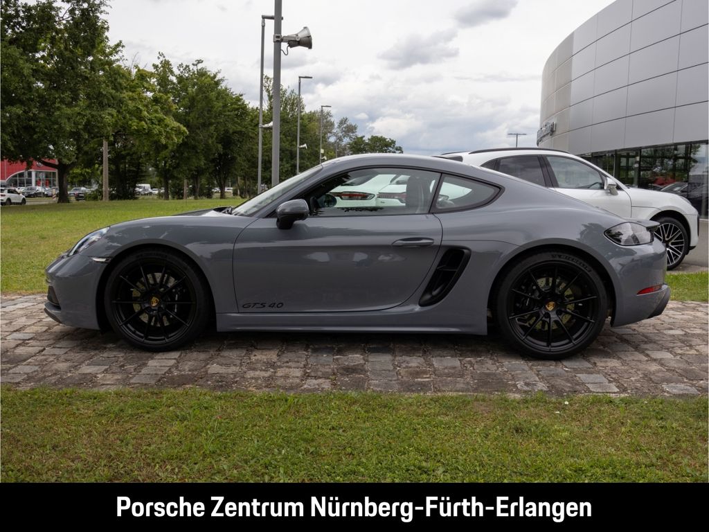 Porsche Cayman 2024