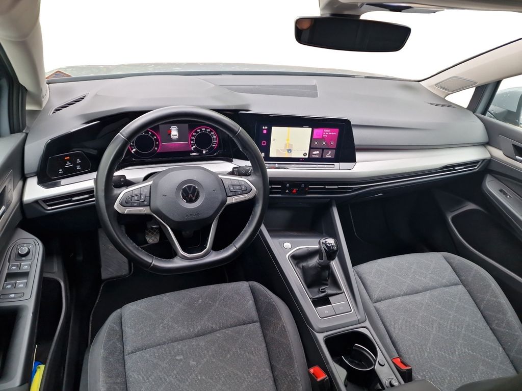 Volkswagen Golf 2021