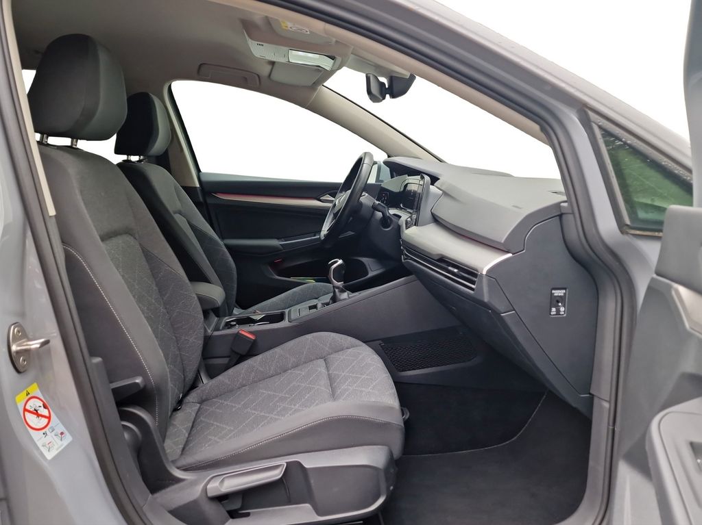 Volkswagen Golf 2021