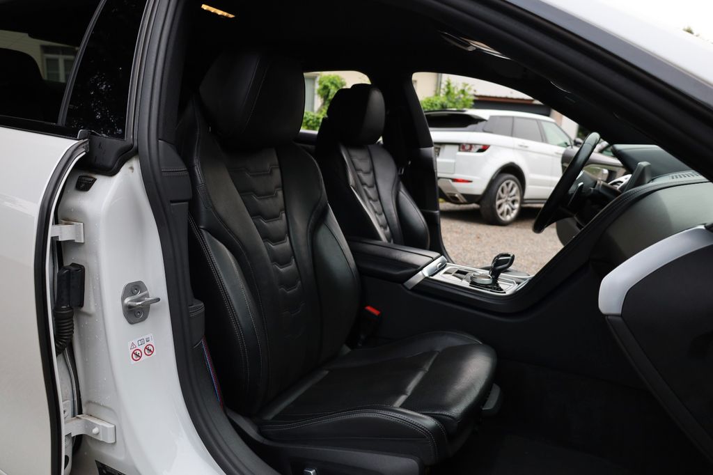 BMW M850 2021