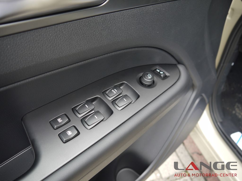 KGM Musso Grand 2025