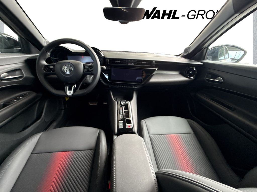 Alfa Romeo Junior 2025