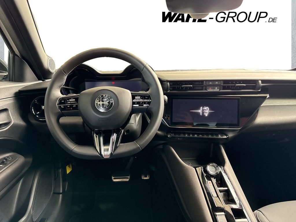 Alfa Romeo Junior 2025