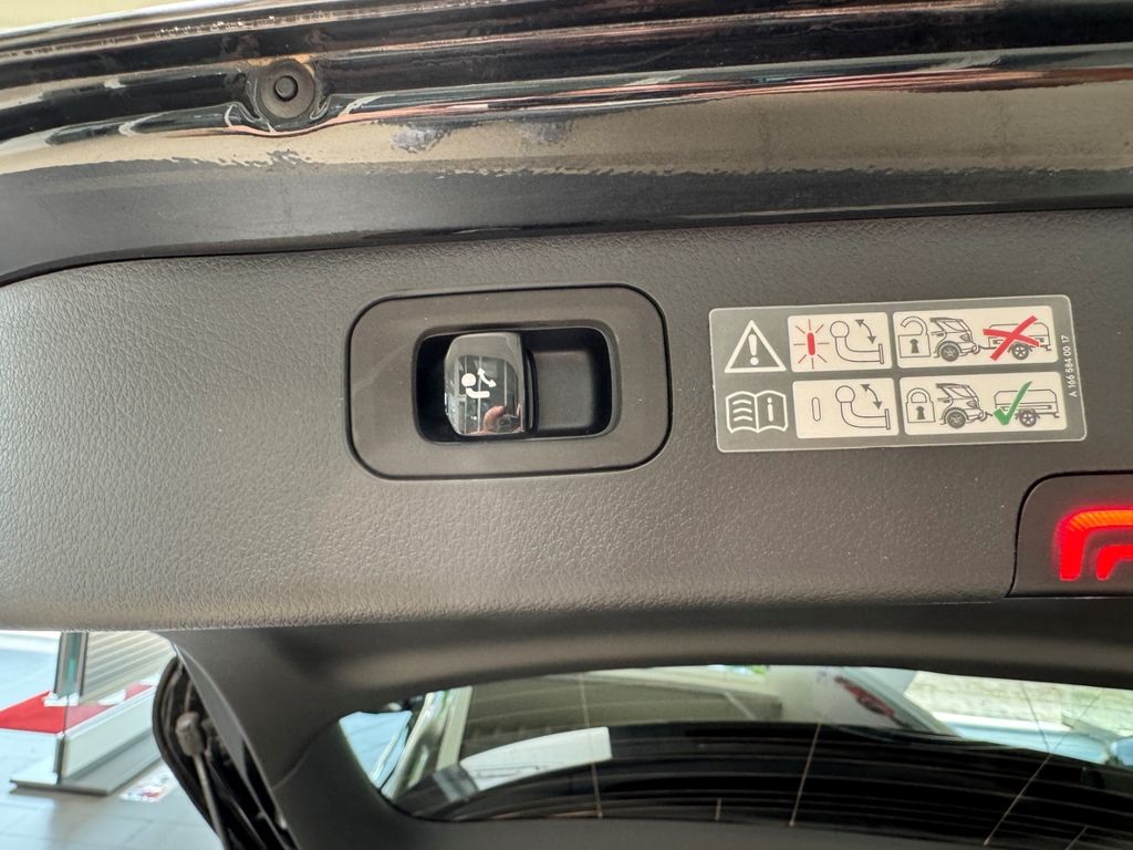 Mercedes-Benz C 300 2023