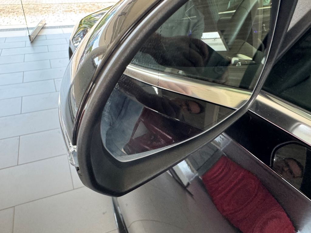 Mercedes-Benz C 300 2023