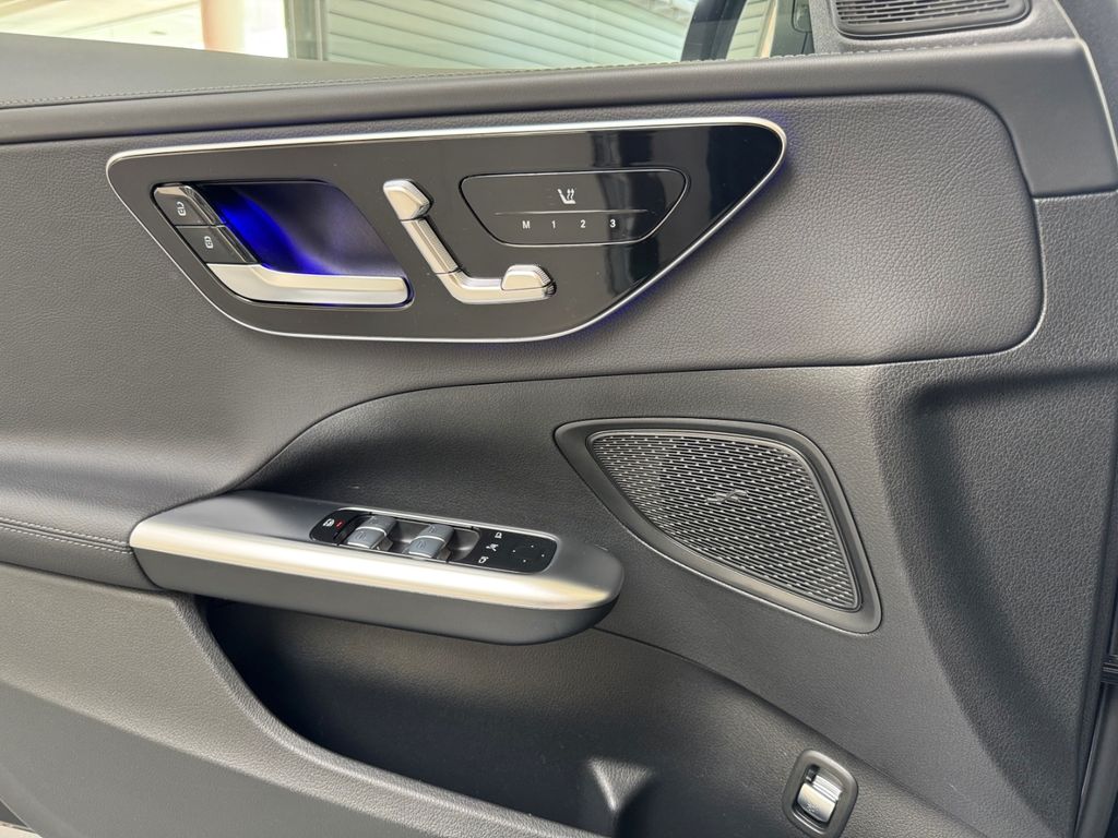 Mercedes-Benz C 300 2023