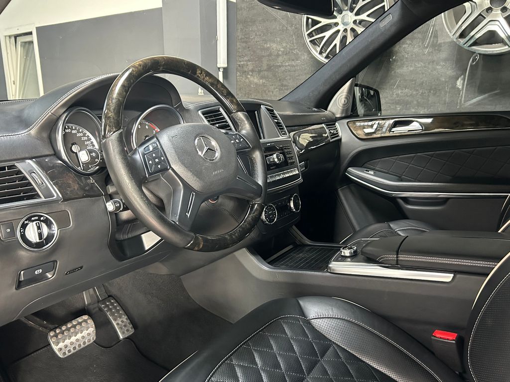 Mercedes-Benz GL 500 2015