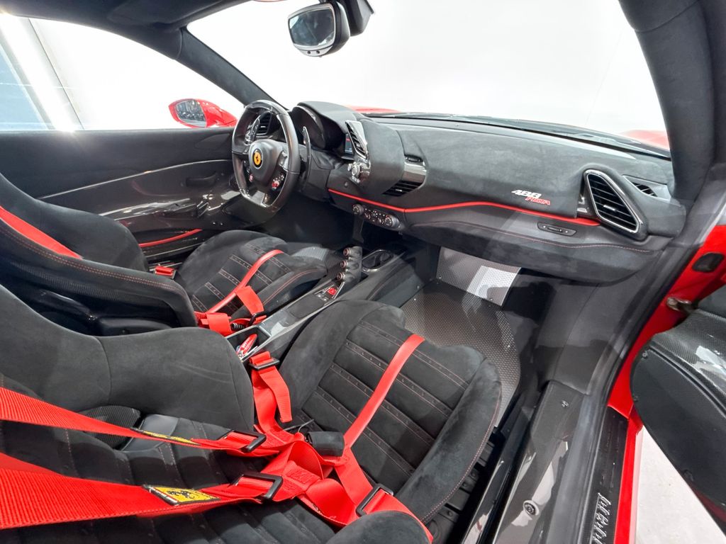 Ferrari 488 Pista 2019