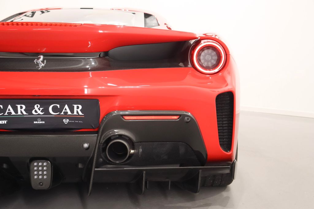Ferrari 488 Pista 2019