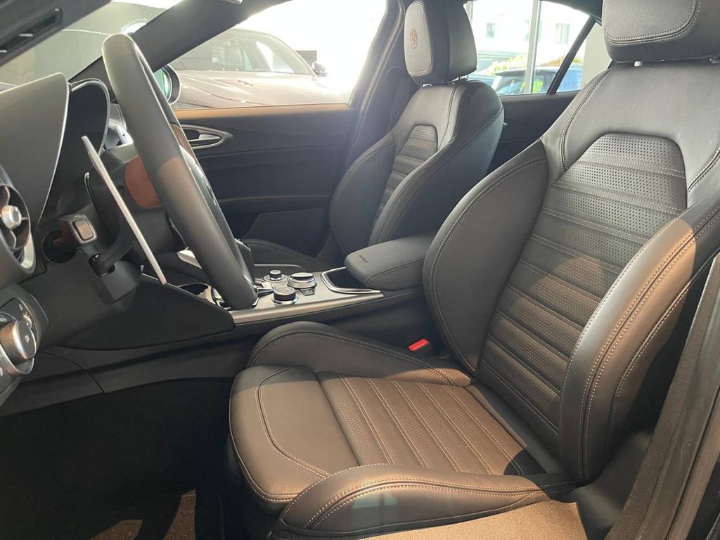 Alfa Romeo Giulia 2025