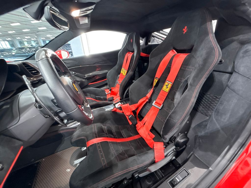 Ferrari 488 Pista 2019