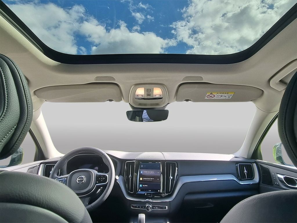 Volvo XC60 2025