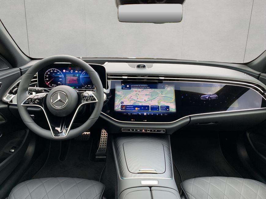 Mercedes-Benz E 300 2025