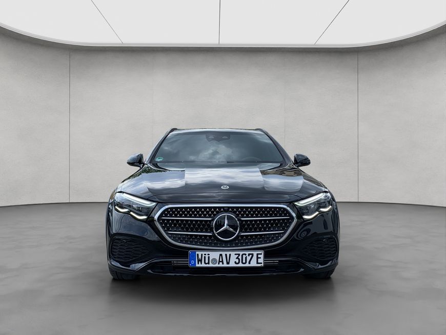 Mercedes-Benz E 300 2025