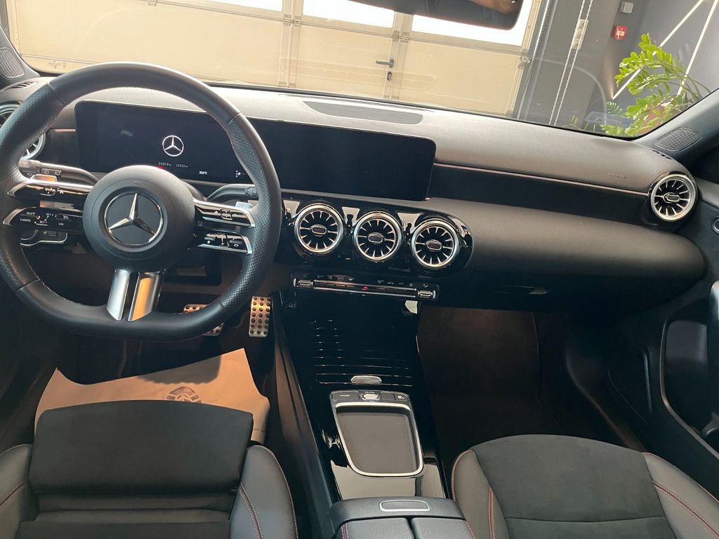 Mercedes-Benz A 250 2024