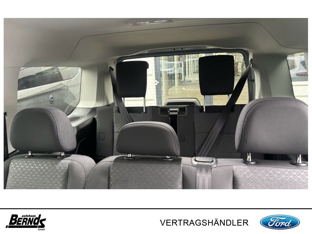 Ford Grand Tourneo 2025