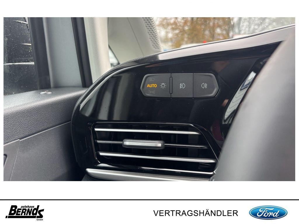 Ford Grand Tourneo 2025