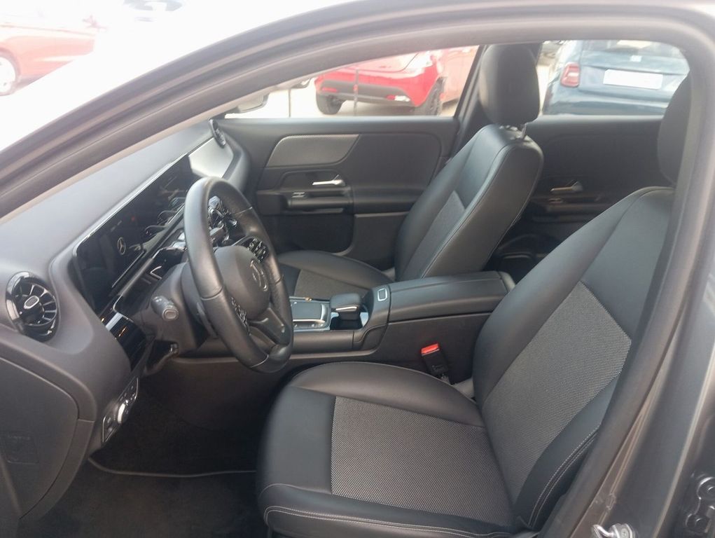 Mercedes-Benz GLA 180 2022