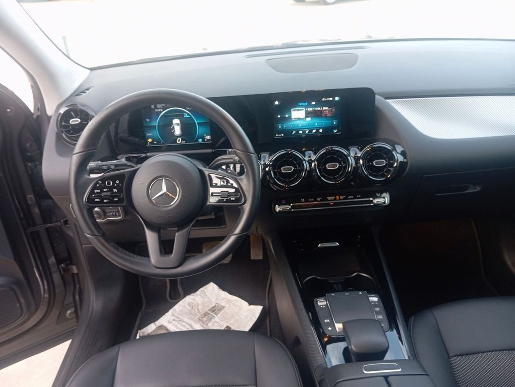 Mercedes-Benz GLA 180 2022