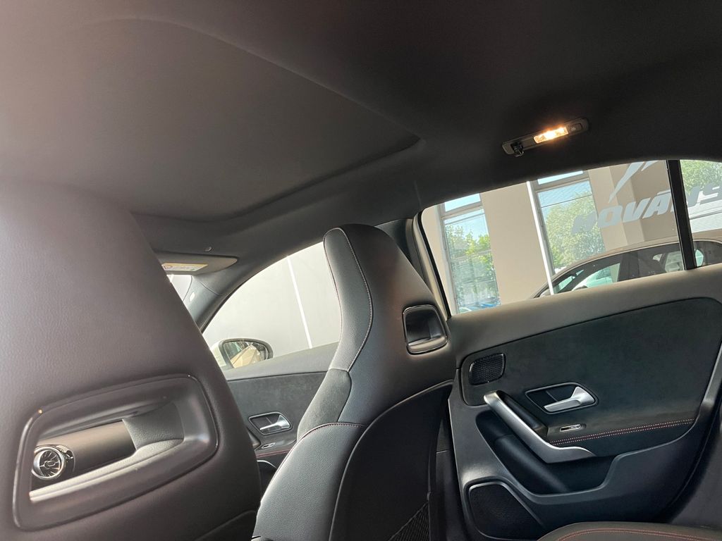 Mercedes-Benz A 250 2024